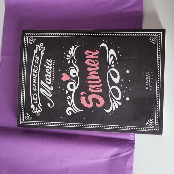 Exercice book to love yourself from marcia - Picture 1 of 3